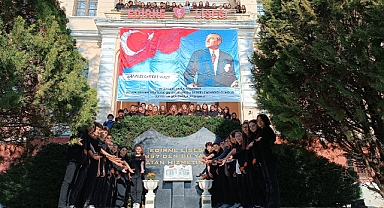 EDİRNE LİSESİ ÖĞRENCİLERİ ATATÜRK’Ü ANDI
