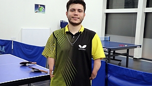 ENGEL TANIMADAN HEDEFLERİNE ULAŞMAK İÇİN AZİMLE ÇALIŞIYOR