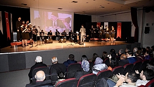 KEŞAN'DA YEŞİLÇAM ŞARKILARI KONSERİ DÜZENLENDİ