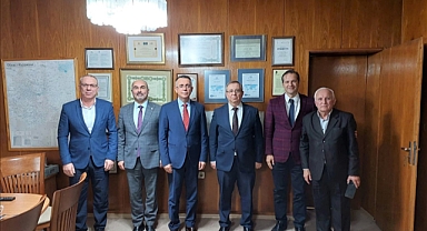 PROF. DR. SEDAT ÜSTÜNDAĞ, BULGARİSTANLI HEKİMLERE HİPERTANSİYONLA İLGİLİ ÖNEMLİ BİLGİLER VERDİ