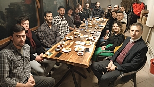 ÜNER, GENÇLER BİZİM GELECEĞİMİZ