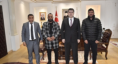 EDİRNE VALİSİ KIRBIYIK, TARAFTARLARI KAVGA EDEN KULÜPLERİN BAŞKANLARINI BARIŞTIRDI