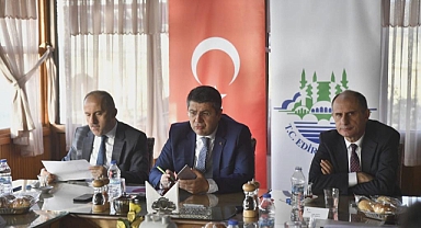 OKULLARDA HAYATA GEÇİRİLEBİLECEK PROJE VE ÇÖZÜMLER GÖRÜŞÜLDÜ