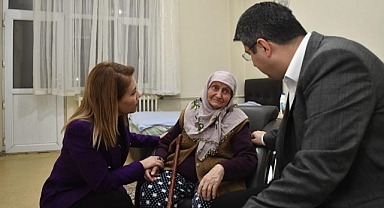 VALİ KIRBIYIK, GÖREVİ BAŞINDAKİ PERSONELİN YENİ YILINI KUTLADI