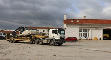 EDİRNE'DEN DEPREM BÖLGESİNE 24 EKİP VE 40 ARAÇLIK ARAMA KURTARMA EKİBİ GÖNDERİLDİ