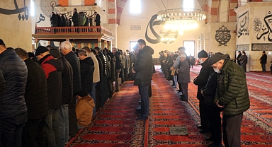 GIYABİ CENAZE NAMAZI KILINDI