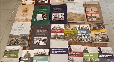 KÜTÜPHANEYE GÖÇ VE MÜBADELE KONULU ESERLER KAZANDIRILDI