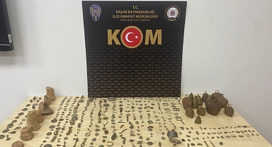 TARİHİ ESER OPERASYONUNDA 400 OBJE ELE GEÇİRİLDİ
