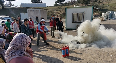 AFETZEDELERİ YANGIN RİSKİNE KARŞI BİLGİLENDİRDİLER