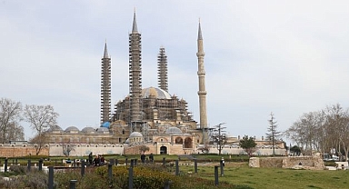 ANA KUBBE GÜÇLENDİRMESİ TAMAMLANAN SELİMİYE CAMİSİ'NİN RESTORASYONU SÜRÜYOR