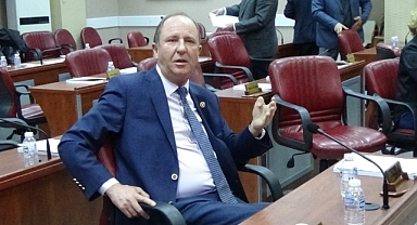 ‘BAŞLARIM SİZİN DİLEKÇENİZE’ SÖZÜ MECLİSTE TARTIŞMAYA SEBEP OLDU