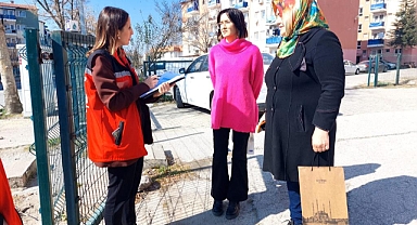 PSİKOSOYAL DESTEK EKİPLERİ AFETZEDE AİLELERİ EVLERİNDE ZİYARET EDİYOR