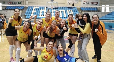 SULTANLAR SON LİG MAÇINDA