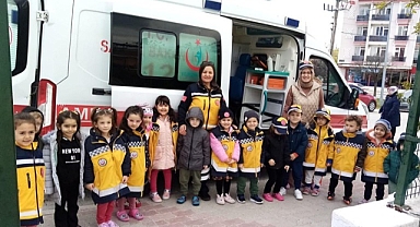 ÖĞRENCİLERE AMBULANS TANITILDI
