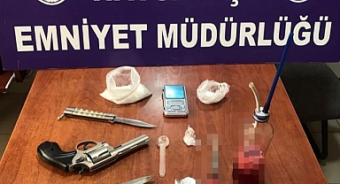 UYUŞTURUCU OPERASYONU: 5 ZANLI TUTUKLANDI