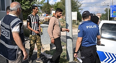 EDİRNE’YE GİRİŞ YAPAN 236 GÖÇMEN YAKALANDI
