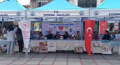HALK SAĞLIĞI HAFTASINDA HALK BİLGİLENDİRİLİYOR