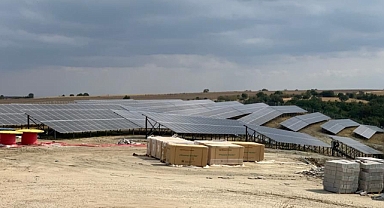 TÜRKİYE’DE İLK DEFA KAPALI DEVRE GÜNEŞ ENERJİ SANTRALİ ‘SAATTACAĞI’ KÖYÜNE YAPILIYOR