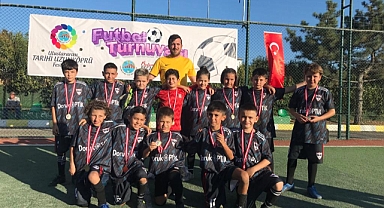 YİNE YENİDEN ŞAMPİYON TRAKYA KARTALLARI SK