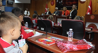 MİNİKLERDEN İL GENEL MECLİSİNE ZİYARET