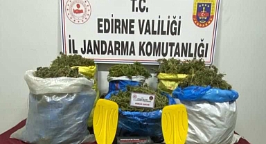 ŞİŞME BOTTA 33 KİLO 250 GRAM ESRAR ELE GEÇİRİLDİ