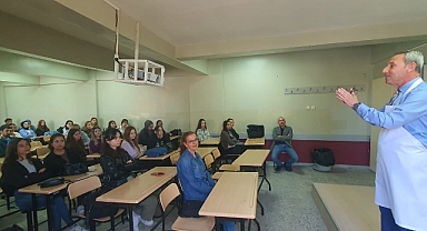 ÜNİVERSİTELİ GENÇLERE HAYAT DERSİ