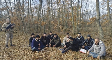 EDİRNE'DE BİR HAFTADA 262 DÜZENSİZ GÖÇMEN YAKALANDI