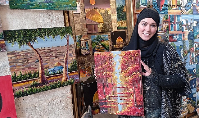 EDİRNELİ KADIN RESSAM HEM ÜRETİP HEM DE SATIYOR