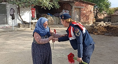 JANDARMA VATANDAŞLARI BİLGİLENDİRMEYİ SÜRDÜRÜYOR
