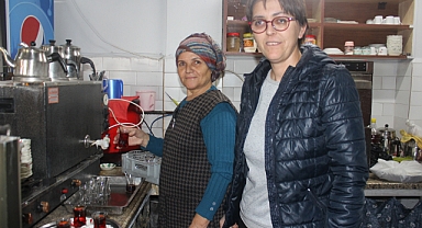 KAHVE KADINLARA EMANET