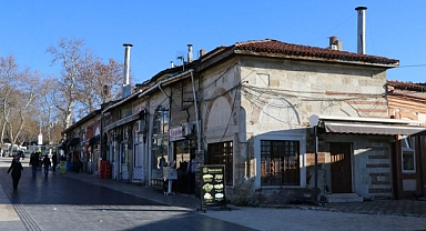 TARİHİ HAVLUCULAR HANI VE MEZİT BEY HAMAMI RESTORE EDİLECEK