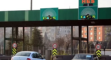 OTOBÜS YOLCULUĞUNDA ÇANTASINDAKİ HGS ETİKETİNDEN OTOYOL ÜCRETİ KESİLDİ