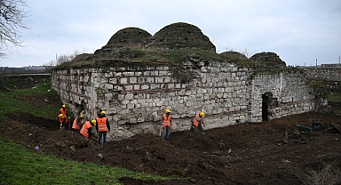 GAZİ MİHAL HAMAMI'NIN RESTORASYONUNA BAŞLANDI