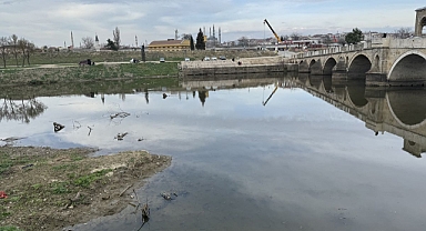 KURAKLIKTAN MERİÇ VE TUNCA NEHİRLERİN SEVİYESİ DÜŞÜK