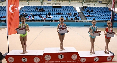 Edirne Okul Sporları Ritmik Cimnastik Müsabakaları sona erdi