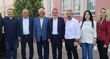 Hizmet yapma şerefine kolları sıvamış hazır bekliyoruz