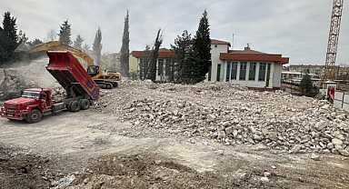 Trakya Birlik İlkokulu yıkıldı