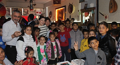 23 Nisan öncesi çocukların yüzünü güldürdüler