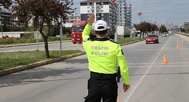 Edirne'de trafik ekipleri dron destekli denetim yaptı