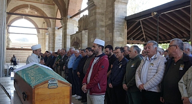 Esenkal, son yolculuğuna uğurlandı