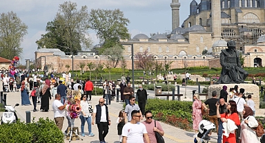 Eski payitaht Edirne'de bayram tatili hareketliliği sürüyor