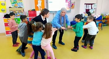 Geleneksel oyunlar Nilüfer Hatun Anaokulunda hayat buluyor