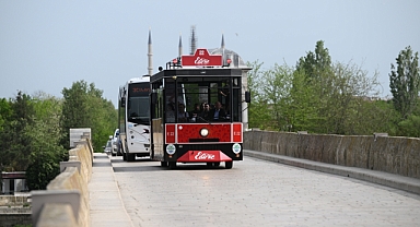 Gezi treni seferleri ilgi görmeye başladı