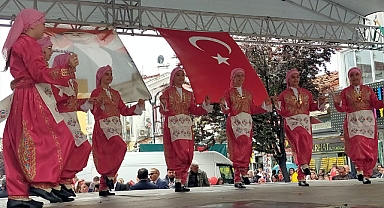 Gösteriler ilgiyle izlendi