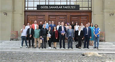 Plastik sanatlar sergisi açıldı