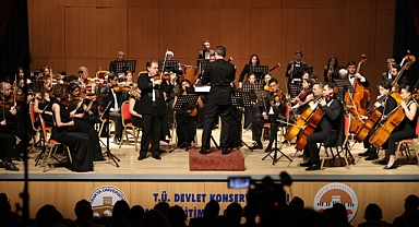 Ünlü keman virtüözü Edirne’de konser verdi