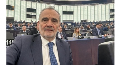 Vekil Akalın Yeni Başkan Martin'e başarılar diledi!