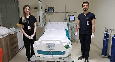 Deprem bölgesinde tanışıp evlenen hemşire çift, aynı hastanede görev yapıyor