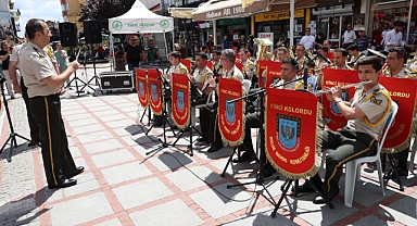 Edirne'de askeri bando konser verdi