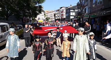 Fatih'in İstanbul'a fethe çıkışı canlandırıldı